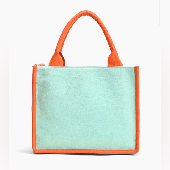 🌟Host Pick🌟 NWT America & Beyond Handbag - Picture 3 of 5